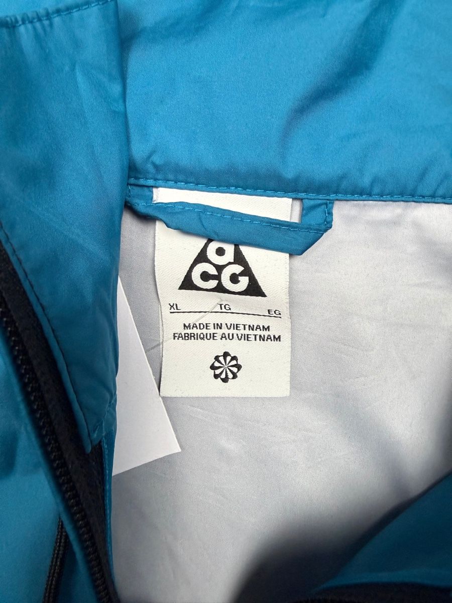 Nike Giacche: Nike ACG Wind jacket – Usato da Lausanne venduto da Histoiredesapes 2