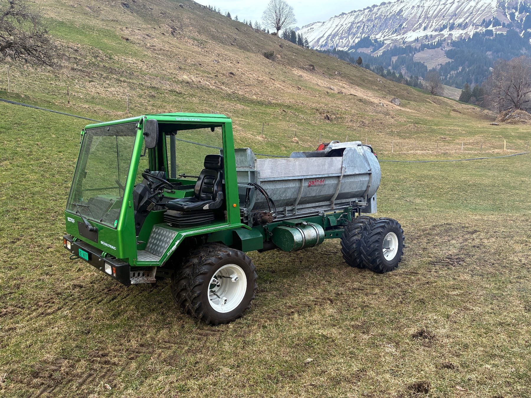 Tutte le macchine: Gafner mistzetter 2m3 zu Aebi Reform oder Schilter/Schiltrac – Usato da Schangnau venduto da UeliK0102 1