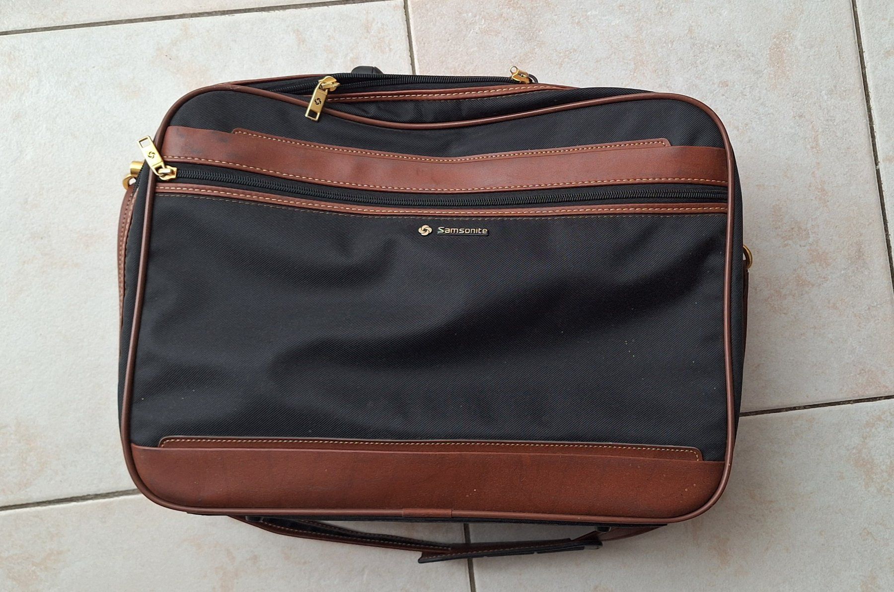 Samsonite Valigie: Valise Samsonite – Usato da St-Triphon venduto da Jldr0