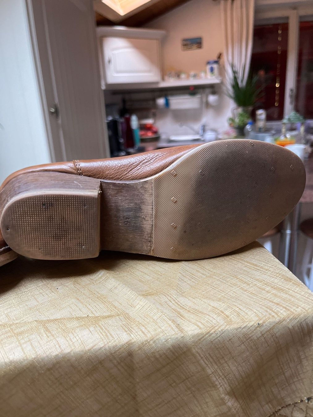 Chaussures femmes: Bottes en cuir – D'occasion à Sion par dol_v5bk 4