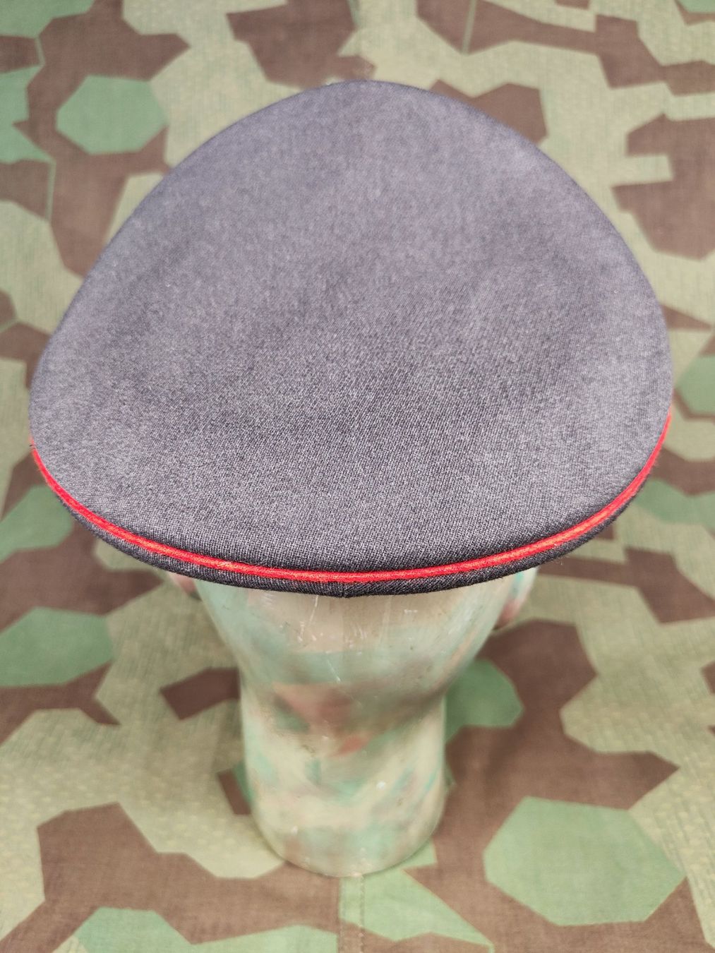 Uniformi: Schirmmütze Panzertruppen – Usato da Bauma venduto da SwissMilitaria 3