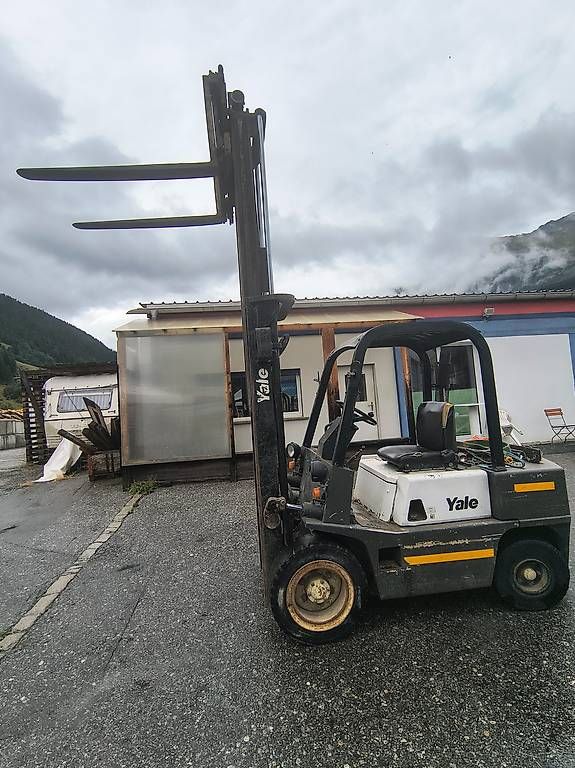 Carrelli elevatori e a forche: Hubstapler Yale Diesel GDP 30RD – Usato da Zernez venduto da Sch_t8wg