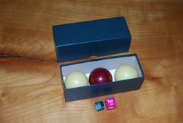 Karambol/Billardkugeln Aramith Set mit Kreide gebraucht