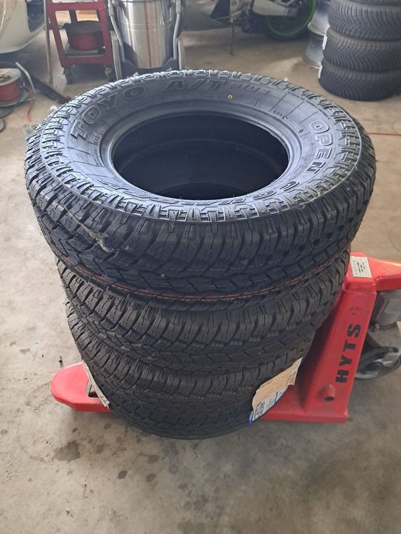 4x 215/75 R15 100/97S BF GOODRICH ALL TERRAIN K/O2 OFFROAD REIFEN In