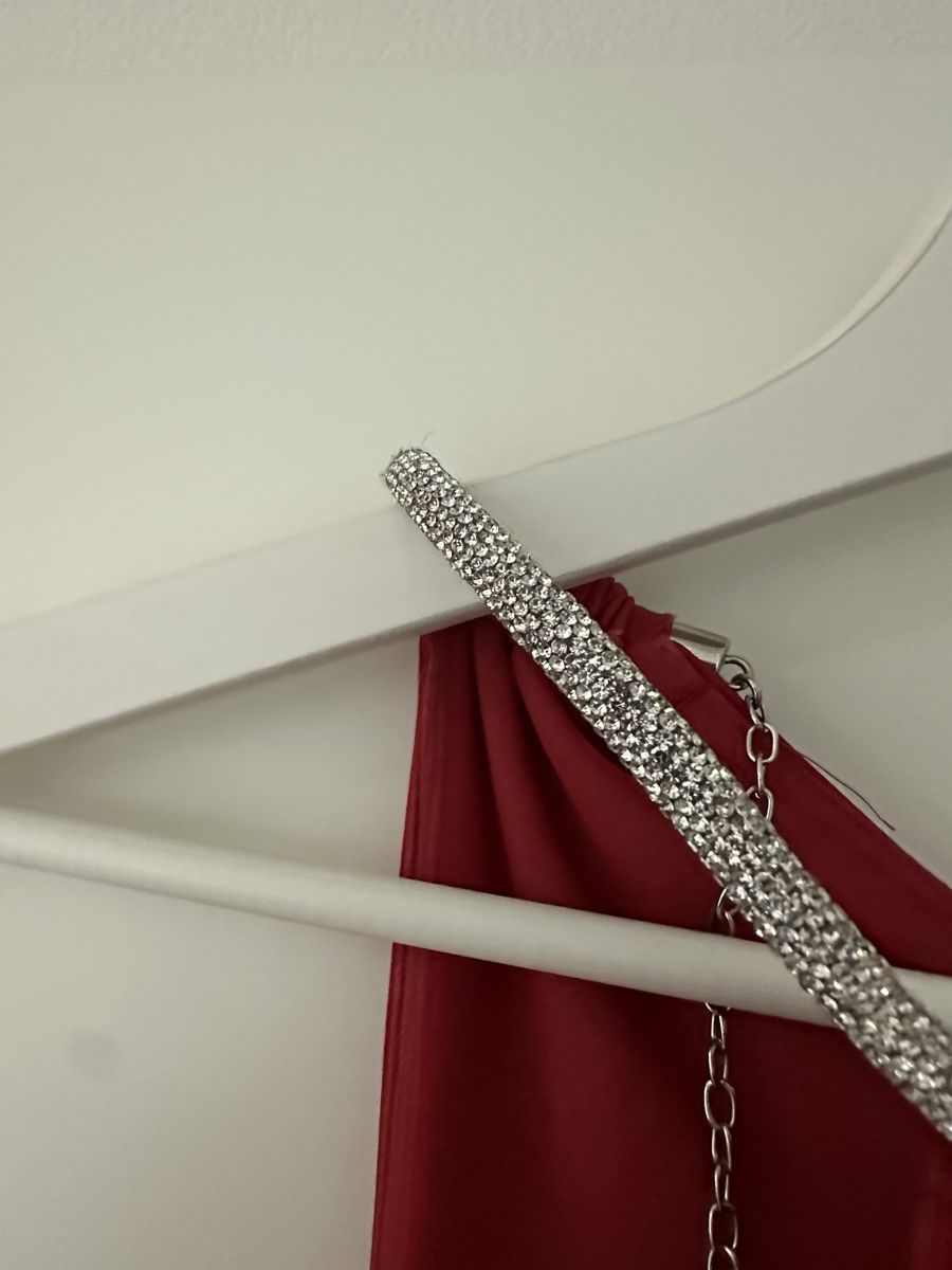Mango Vestiti: Rotes Sommerkleid, Grösse 36, mit Strass-Kette – Nuovo (secondo la descrizione) da Niederhasli venduto da Luxevault 4