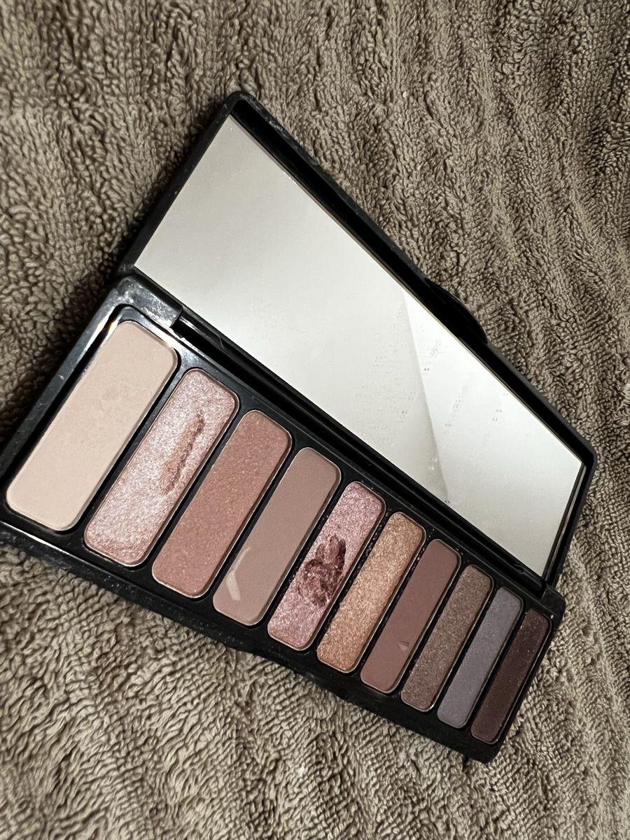 Make-up: Diverse Lidschatten Paletten  – Usato da Bülach venduto da xAngiPestana. 1