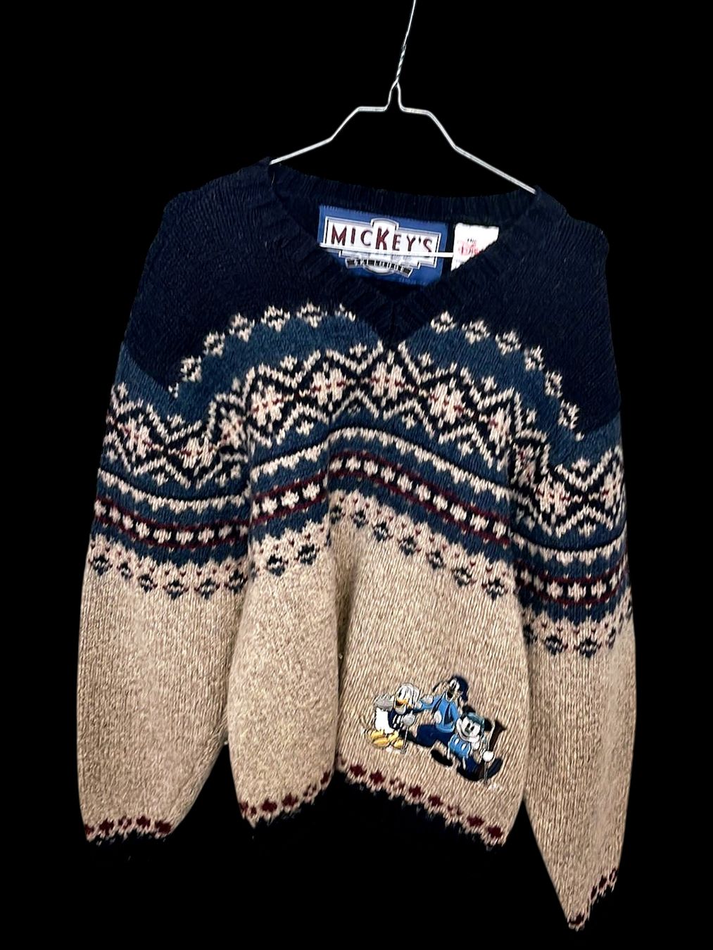 Maglioni & Felpe: Vintage Disney Mickey's Ski Lodge Fair Isle Pullover – – Usato da Zug venduto da vinokilo 1