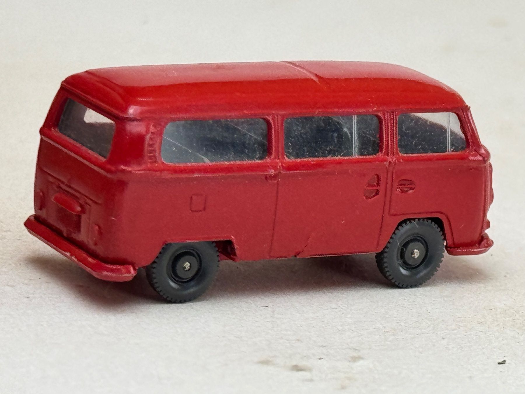 Wiking Modellini d'auto: VE1- Wiking VW T2 Bus rot – Usato da Elm venduto da Wikmtz 1
