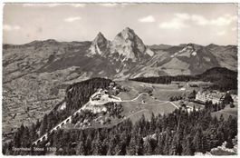 Stoos - Standseilbahn mit Mythen