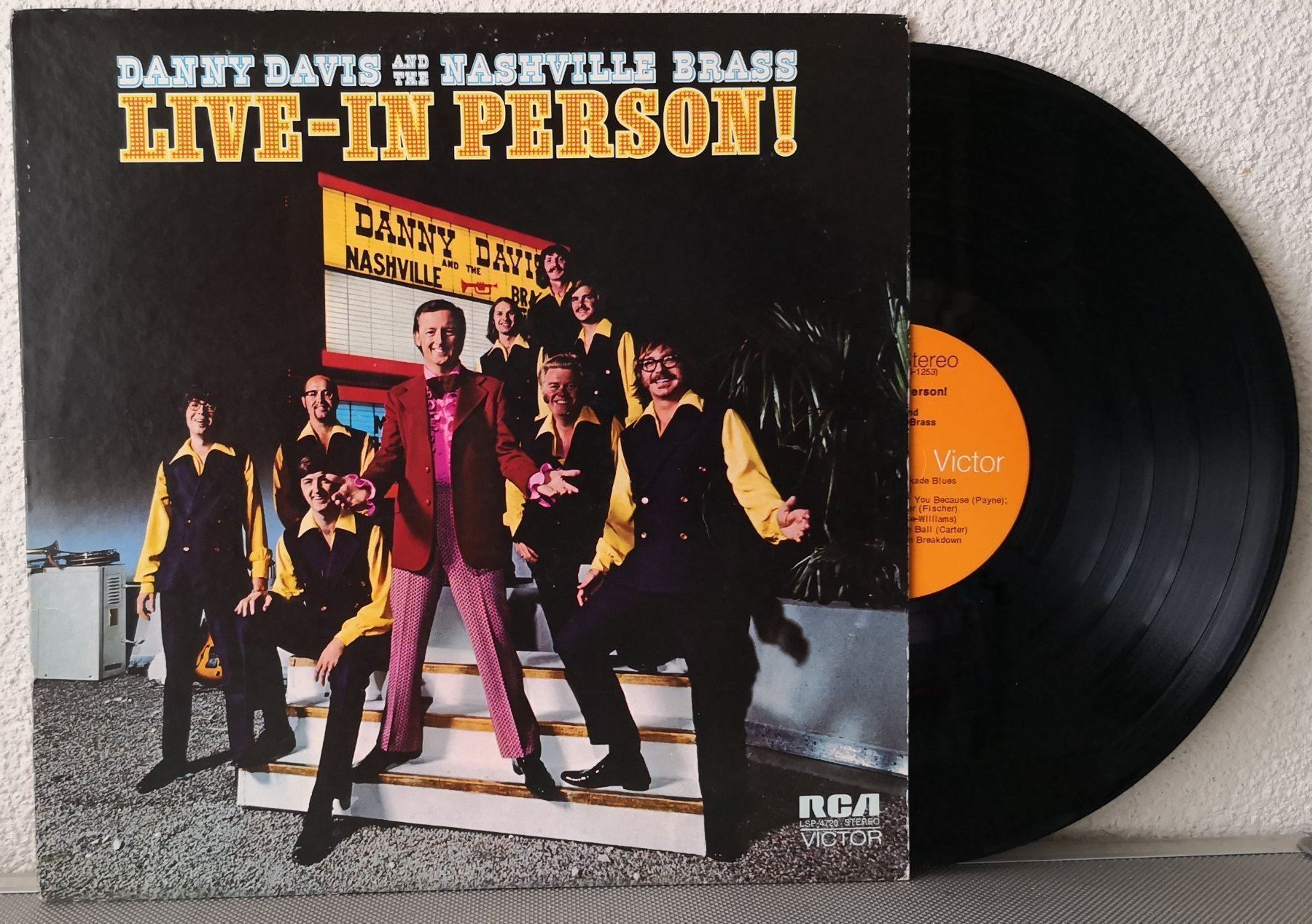 Schallplatten: DANNY DAVIS & THE NASHVILLE BRASS - LIVE – Gebraucht aus Greifensee von scharmant