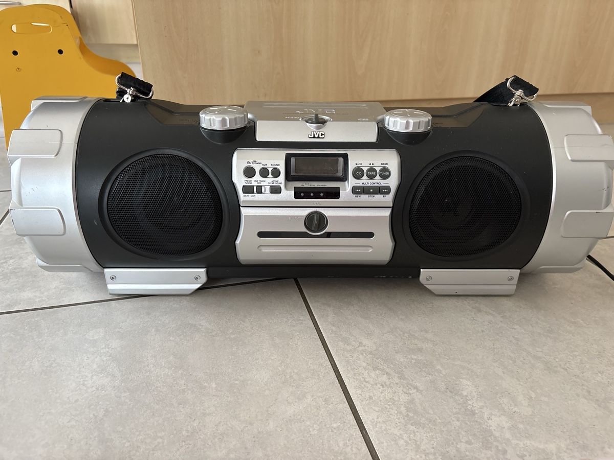 JVC Lettore multimediale & Streamer: JVC RV-B99 Powered Woofer – Usato da Niederglatt ZH venduto da CorinneW32
