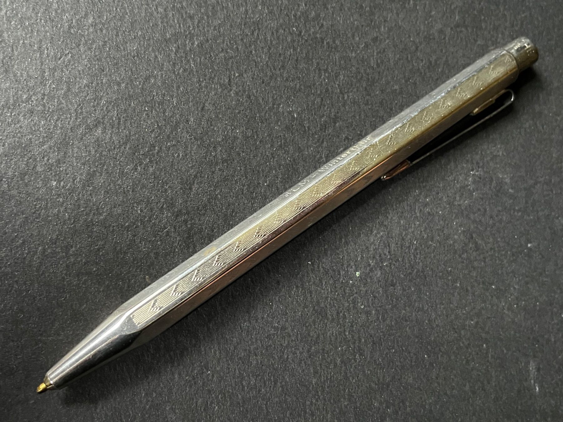Caran D'Ache Penna & Evidenziatori: Caran d’Ache Ecridor Roller - Chevron, versilbert – Usato da Zürich venduto da FV.vintage