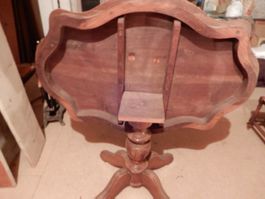 Table "ovale"