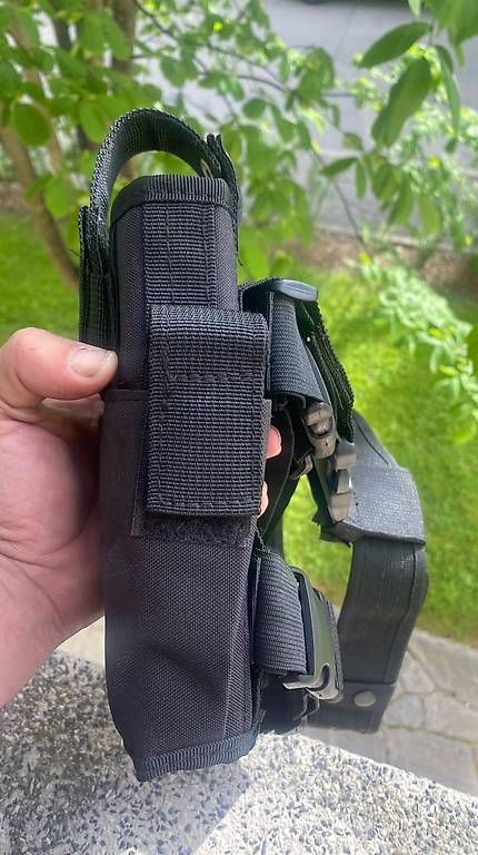 Tiro a segno: Holster de cuisse avec ceinture et sangles – Nuovo (secondo la descrizione) da Fribourg venduto da Jordan72 2