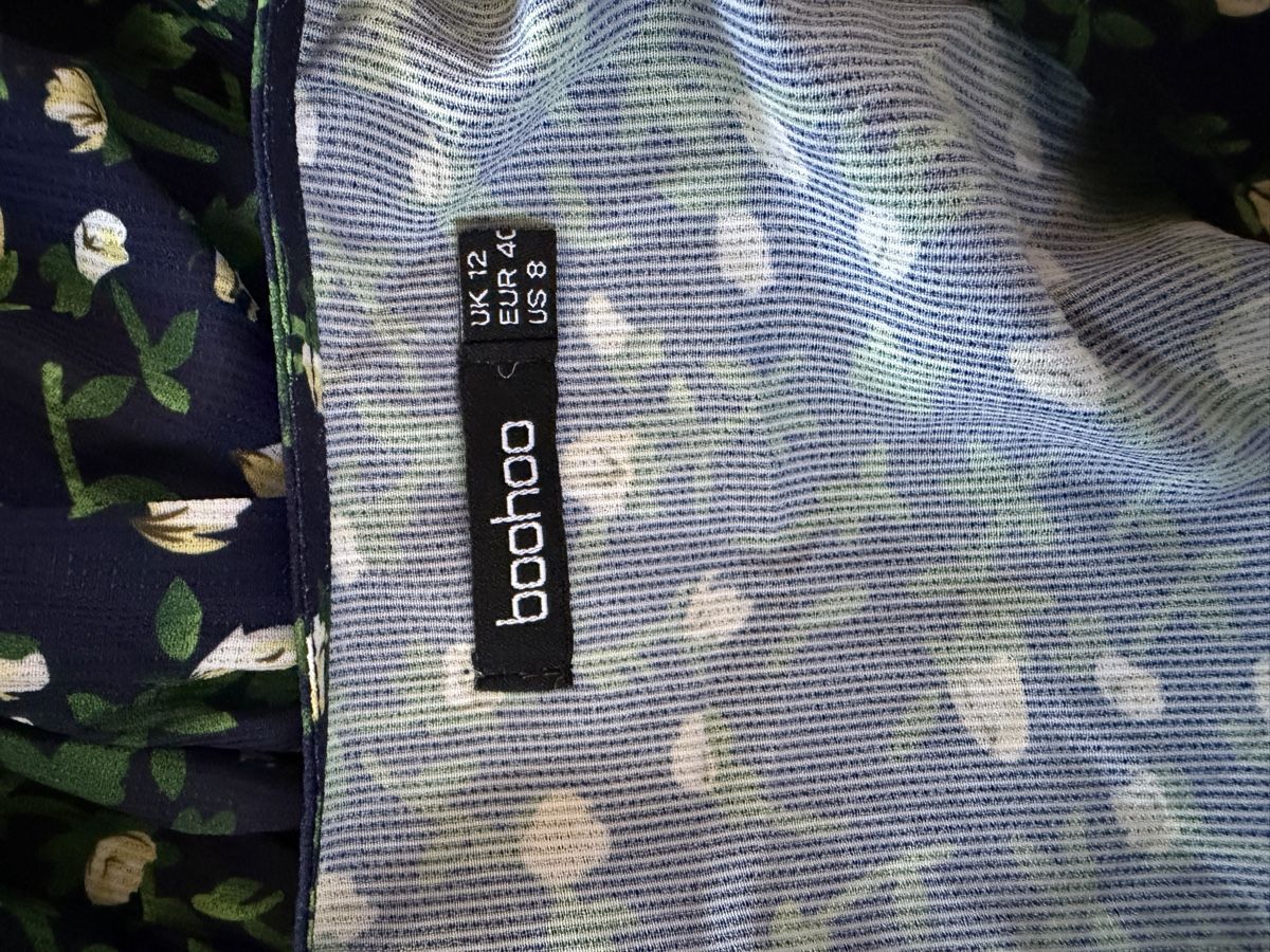 Vestiti: Blumenkleid – Nuovo (secondo la descrizione) da Niederuzwil venduto da Lisascloset 2