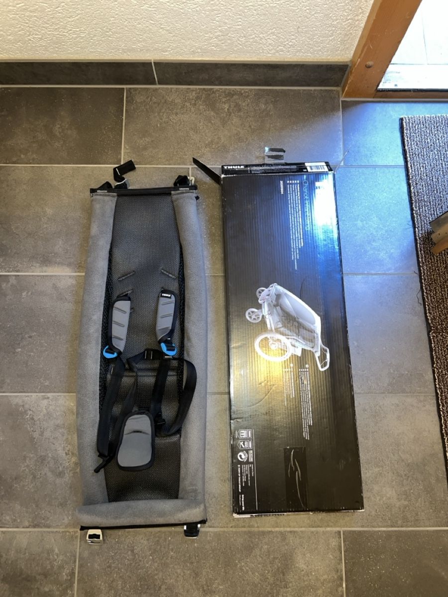 Thule Rimorchi: Thule Chariot Infant Sling – Usato da Wilderswil venduto da StefLeSherif