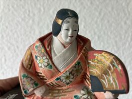 Japon antique figure japonaise,personnage noh dance