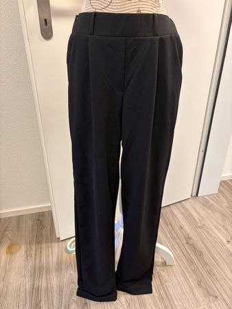 schwarze leichte Damenhose Grösse S