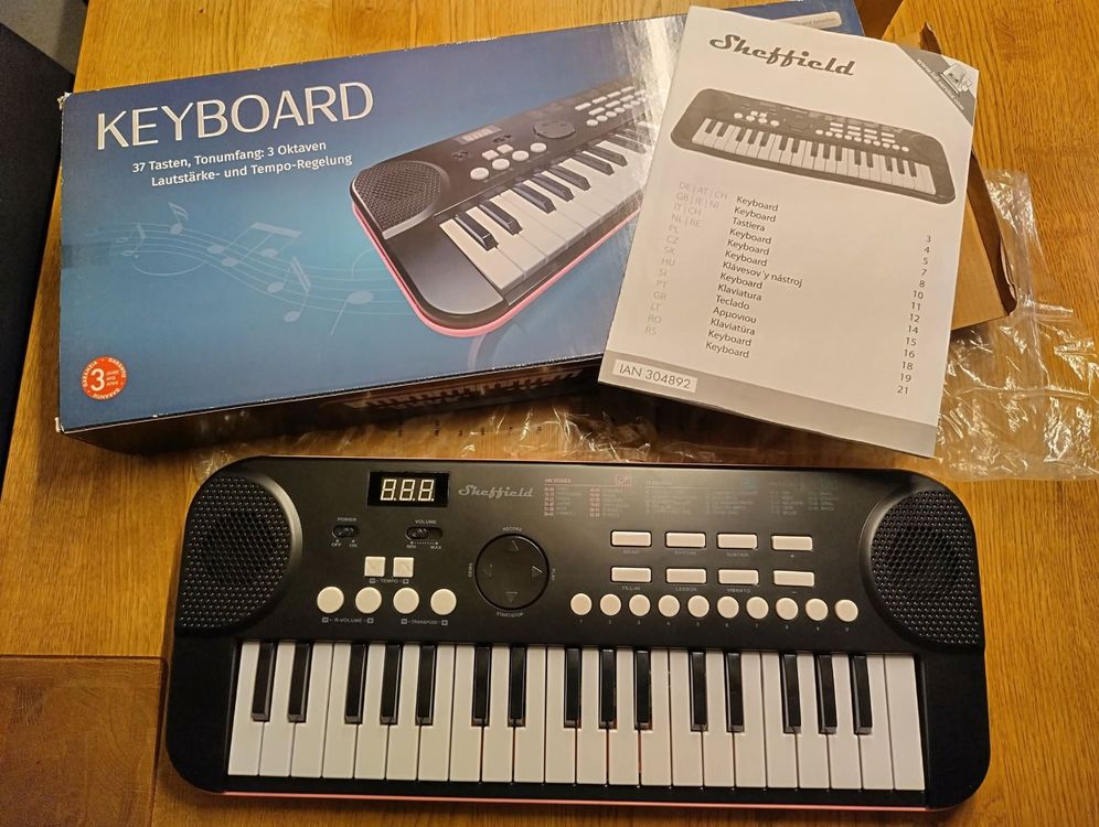 Sheffield Keyboard, 37 Tasten, neuwertig! (Gebraucht) in Obfelden für ...