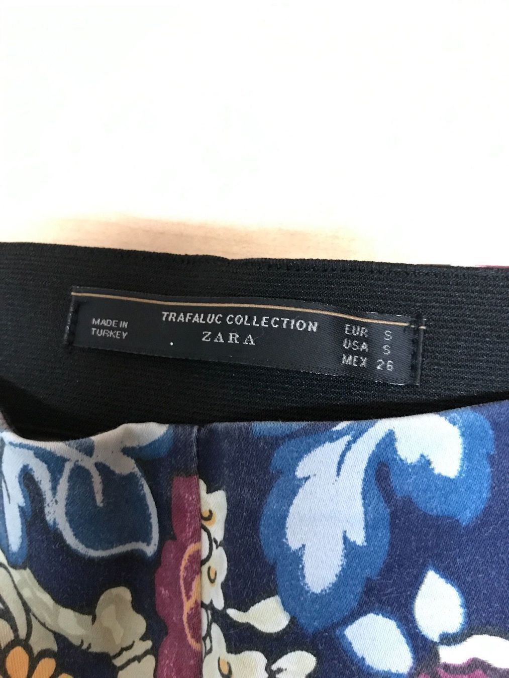 Zara Pantaloni: Hose Zara Gr S – Usato da Oberweningen venduto da Jogi2 2