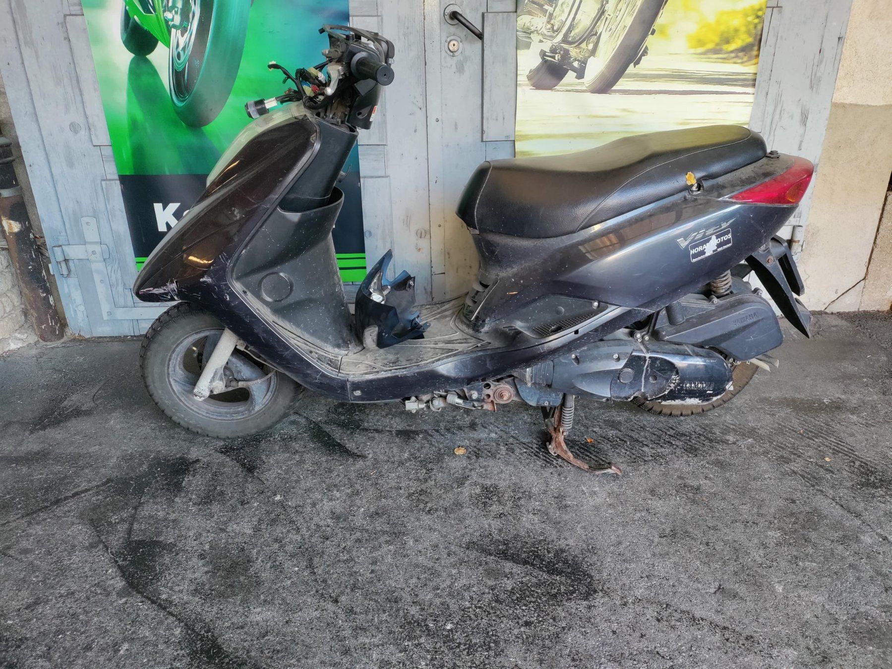 Yamaha Scooters: Yamaha XC125 Vity Roller ab 1.- Fr. – Défectueux à Steinen par cg55hm