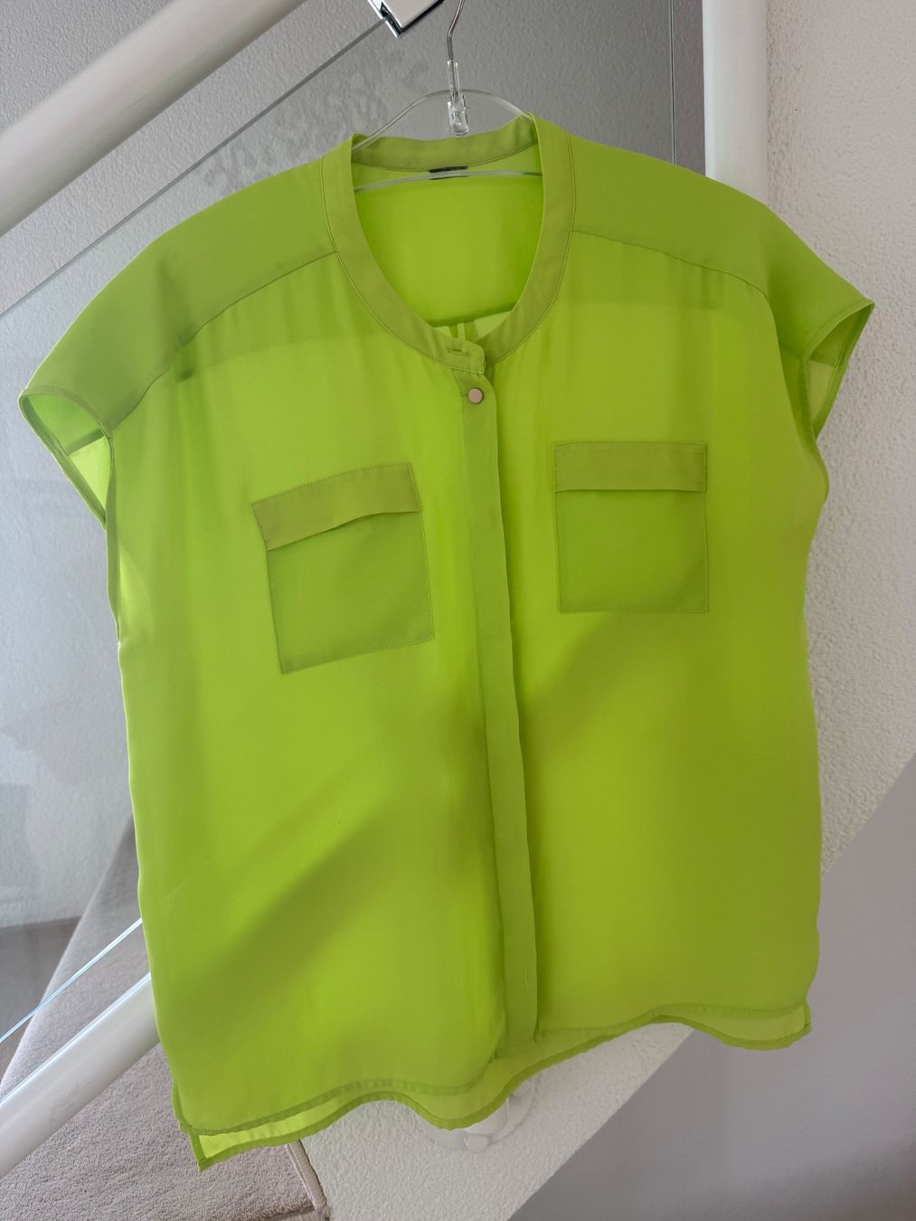 Heine Camicette: Leuchtende Bluse Gr.40/42 Kurzarm Chiffon in Lime – Usato da Zollikon venduto da dorean