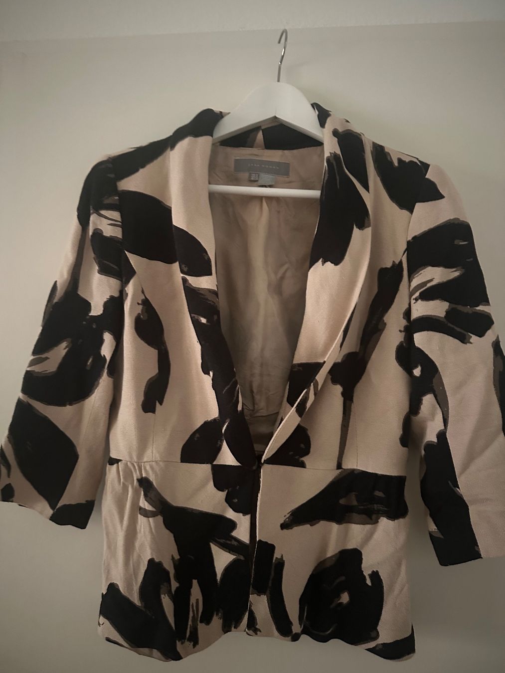 Zara Giacche: Schicker Blazer mit Blumenmuster, Grösse 38, Top Zustand! – Usato da Zürich venduto da Jocki02