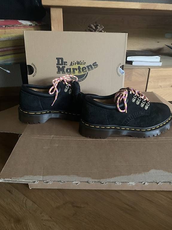 Damenschuhe: Doc martens Schuhe – Neu und originalverpackt aus Zuchwil von alisha09 1