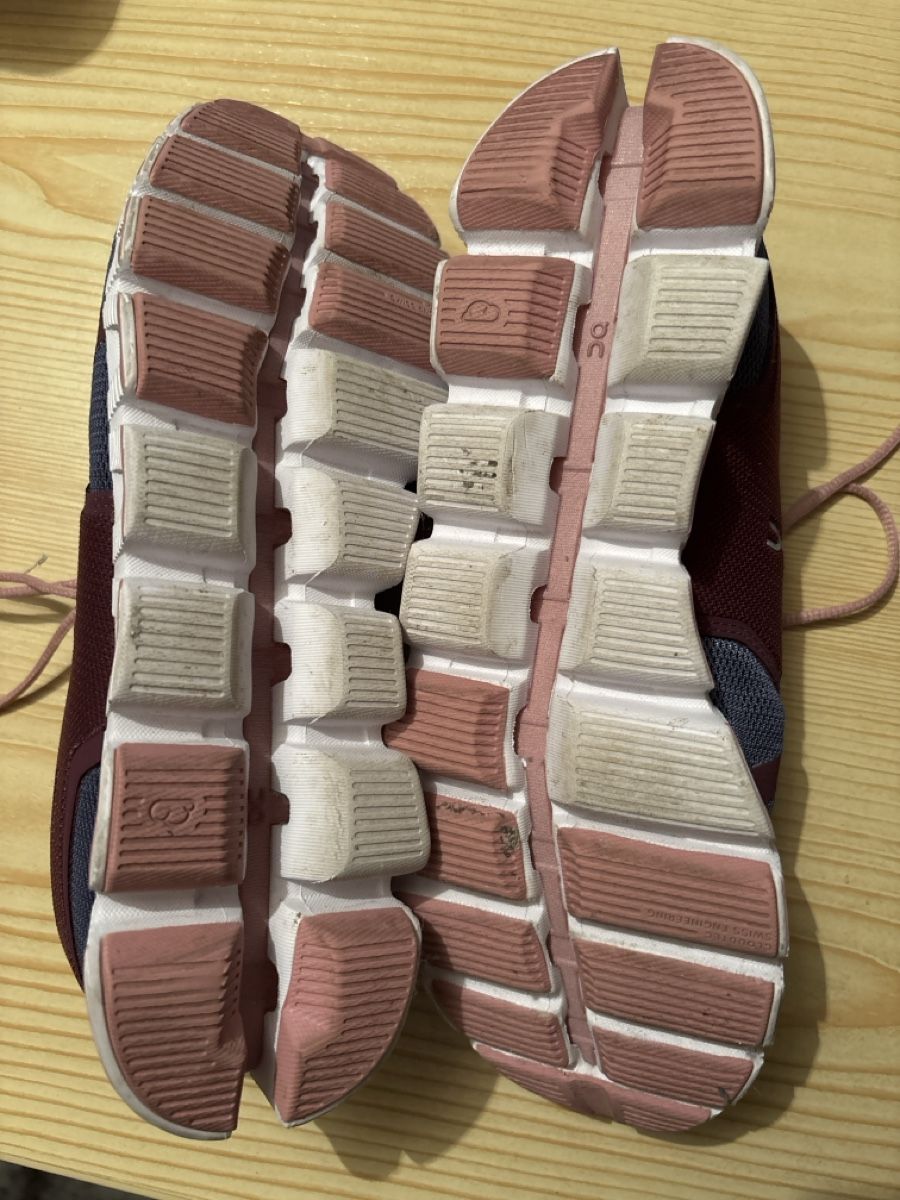 On Scarpe da donna: On Schuh Damen Grösse 40.5 – Usato da Unterentfelden venduto da Lavach 1