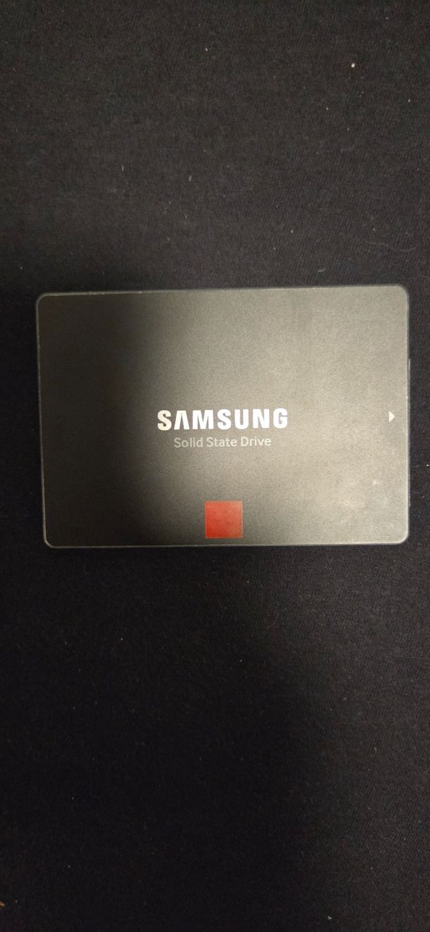 Samsung Dischi rigidi: Samsung 850Pro 512GB SSD – Usato da Zihlschlacht venduto da vogelgrip 1