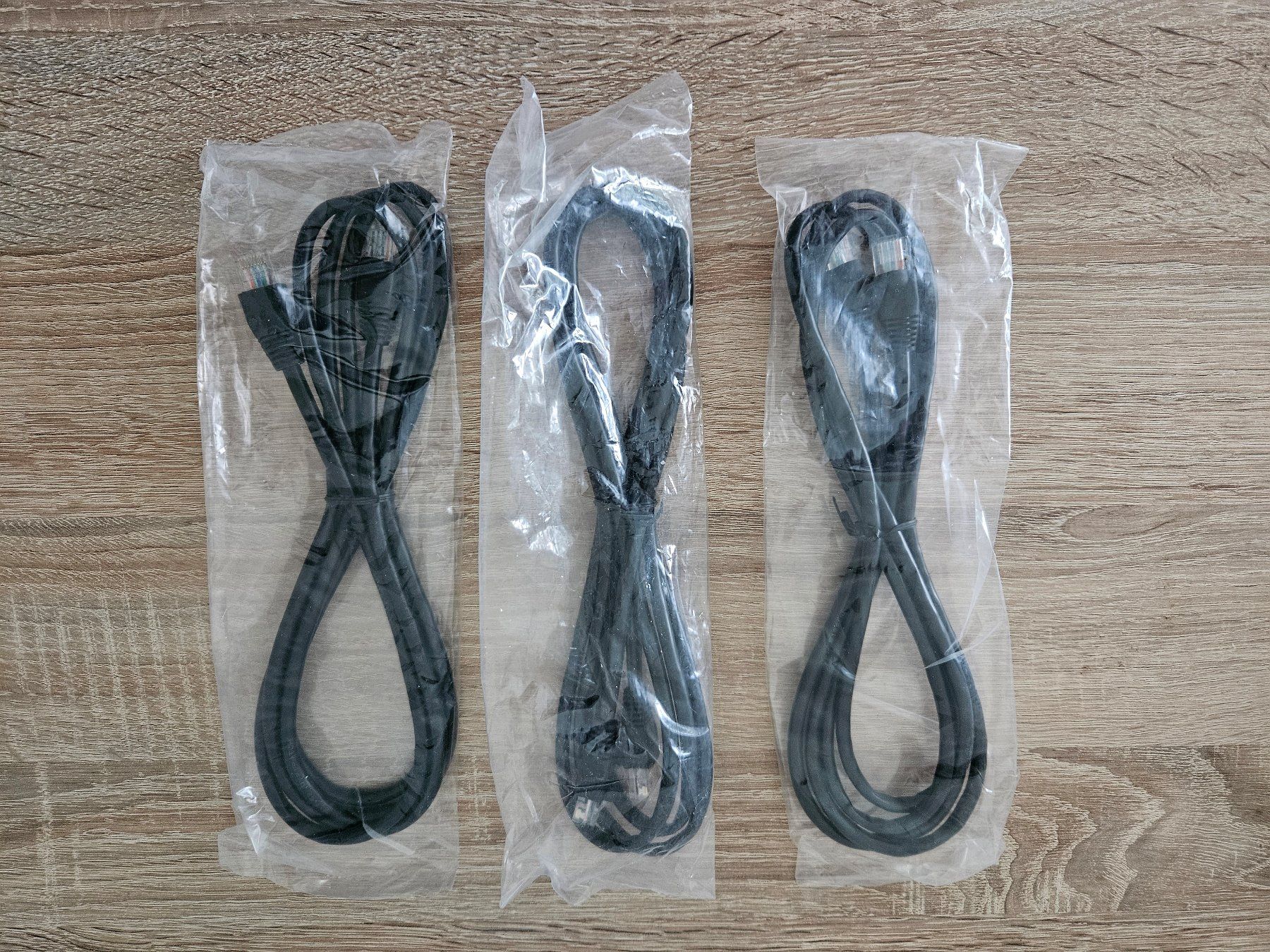 Cavi: 3 Ethernetkabel / Lan Cat 5e – Nuovo e nell'imballaggio originale da Wauwil venduto da seriously3