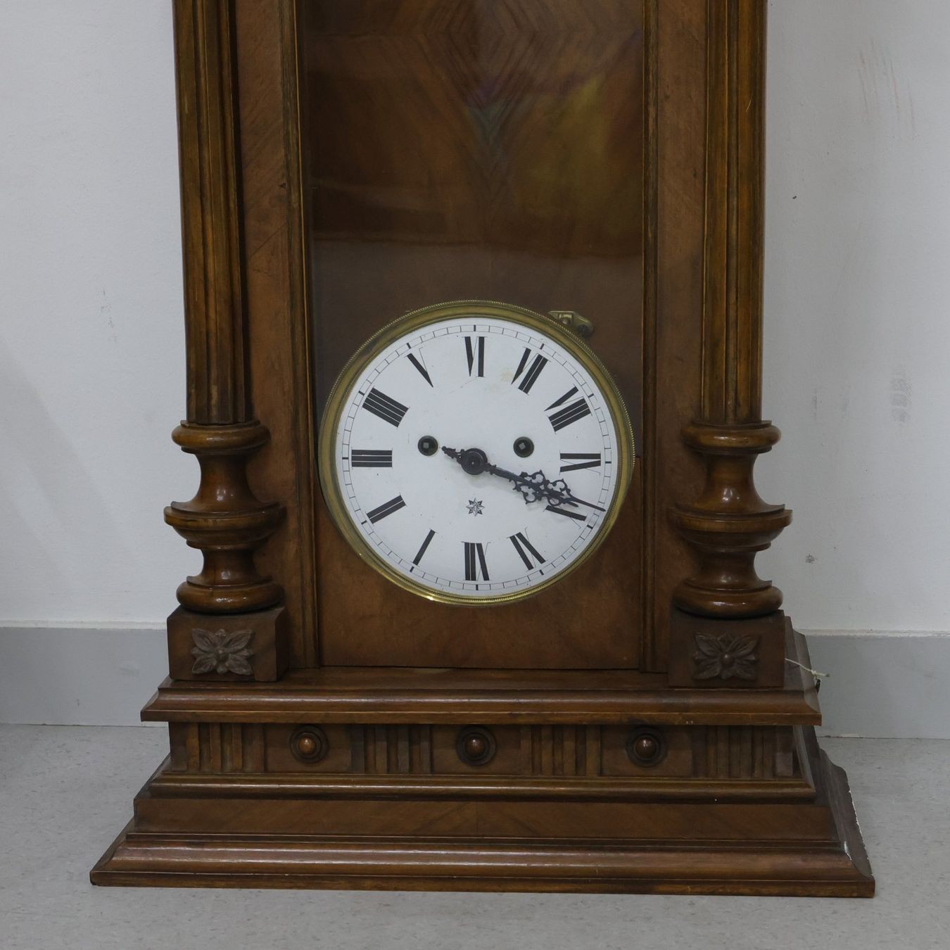Orologi da terra & Orologi da parete: Wanduhr - Antike Regulator - Nussbaumholz – Difettoso da Volketswil venduto da brockipfannenstil 5