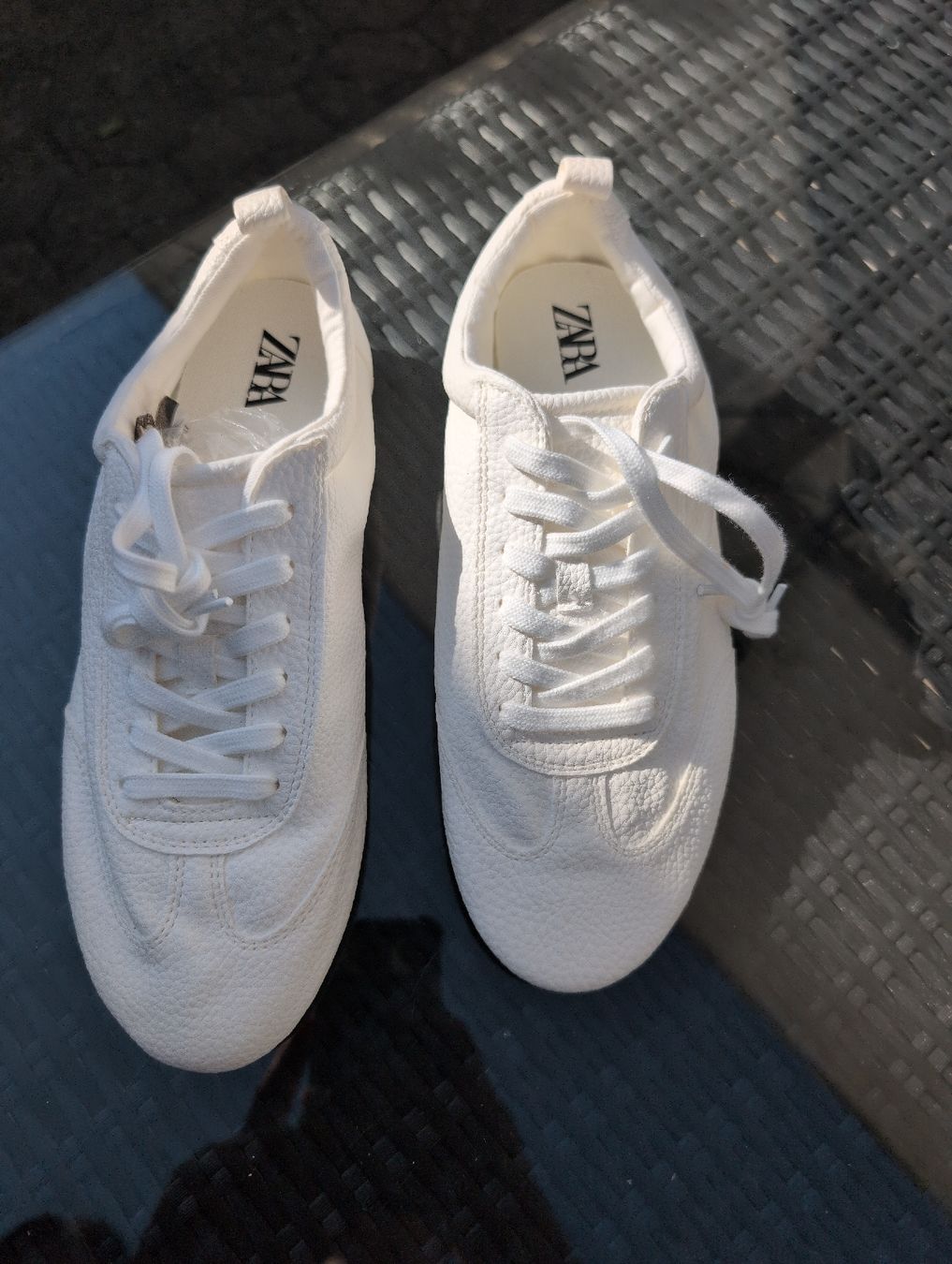 Scarpe da donna: Baskets Zara blanches taille 39, neuves. – Nuovo e nell'imballaggio originale da Bassersdorf venduto da pca_cz6q