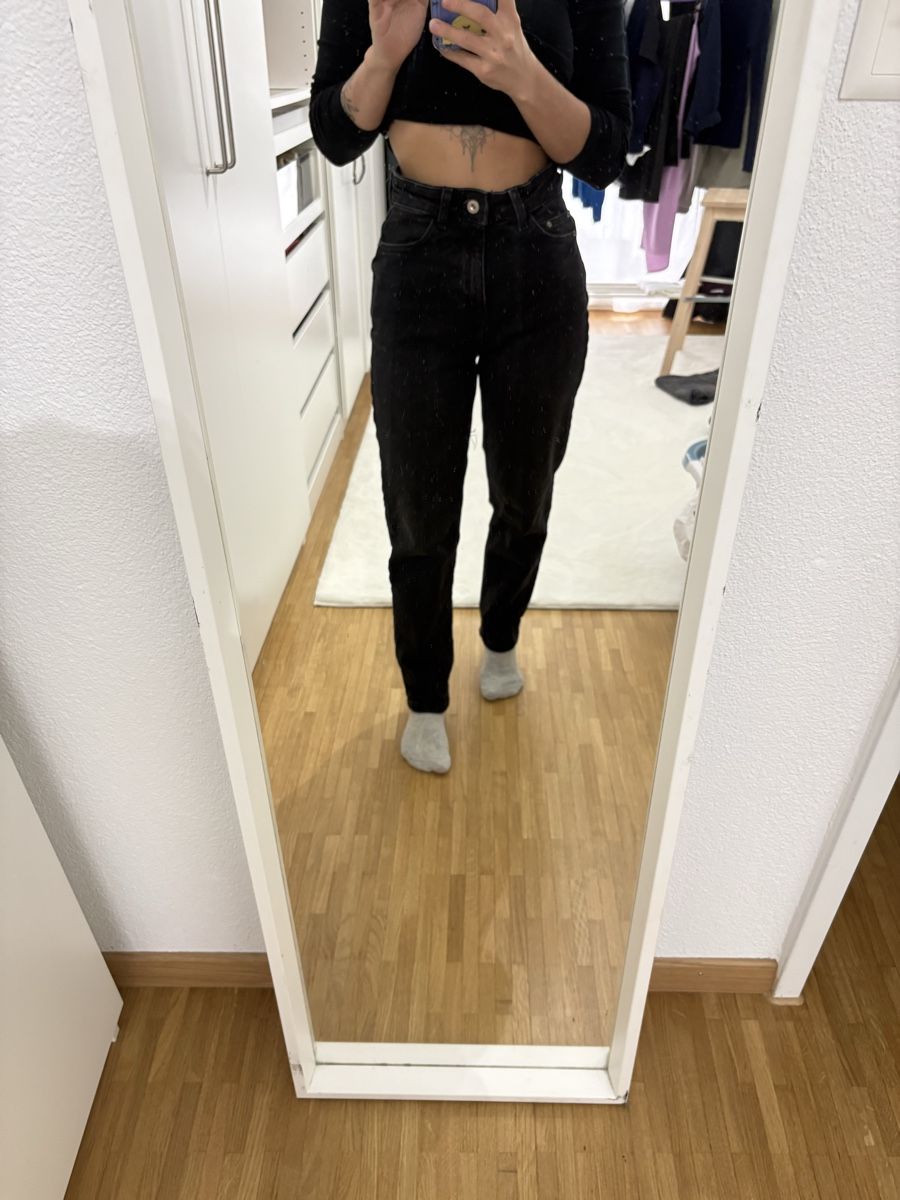 Zara Jeans: Jeans schwarz Grösse 32 gute Zustand – Usato da Ebikon venduto da luu_2x95 5