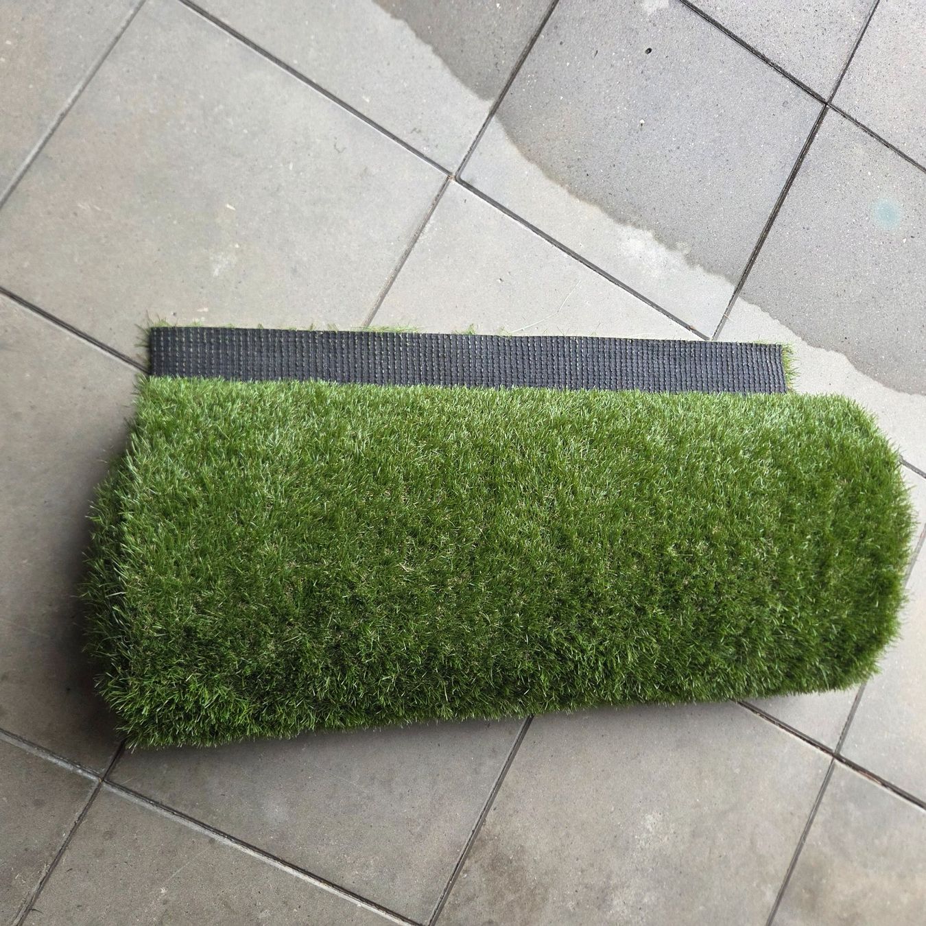 Tapis de sol: Rasenteppich 1Meter x5 Meter – D'occasion à Rabius par Anddeg 1