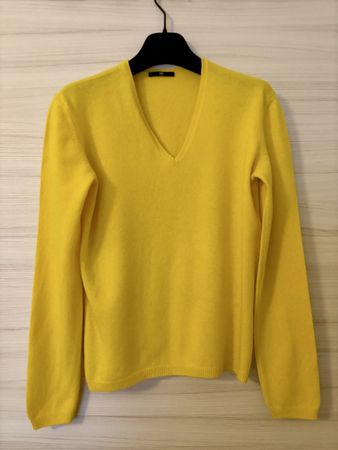 100% Cashmere Sweater, Size S-M