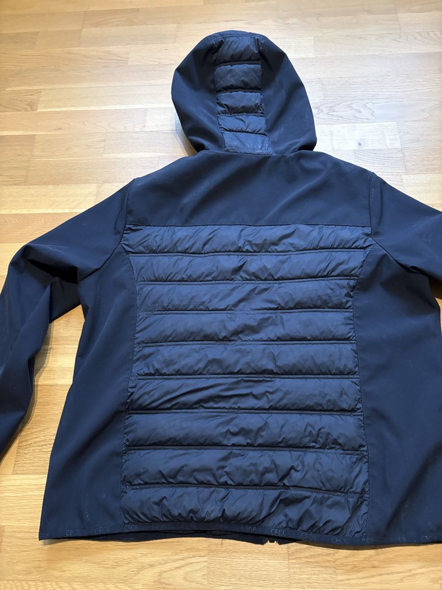 Cecil Jacken: Cecil Jacke XL – Neu (gemäss Beschreibung) aus Hombrechtikon von Waanfasa 1