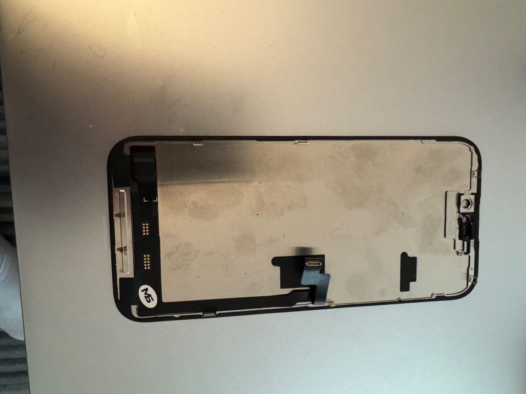 Apple Monitor: Display IPhone 16 Pro Max Incel – Nuovo (secondo la descrizione) da Ebmatingen venduto da beg_l2wt 1