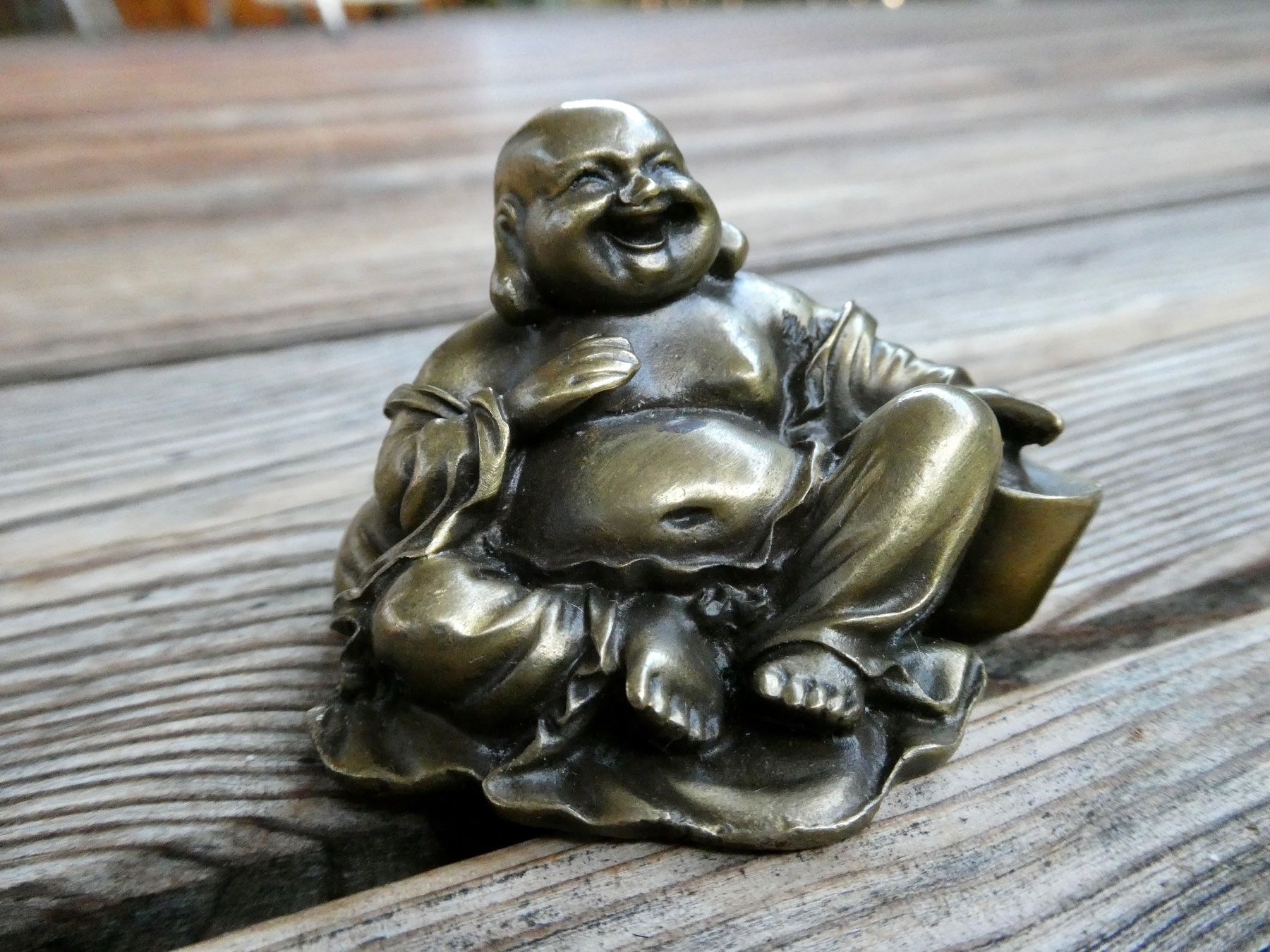 Figurines: antiker sitzender Buddha (schwerer Messingguss) – D'occasion à Lüchingen par Eeizo 5