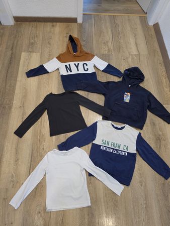 Kleidung Set Pullover Langarmshirt Grösse 122/128