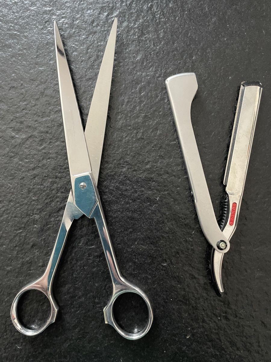 Taglio: Professionelle Coiffeur Schere und Rasiermesser-Set – Usato da Lindau venduto da Gybsi0 3