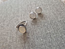 Mondstein Schmuckset: Ring und Ohrstecker, Silber gefasst.