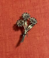 Broche en argent Bouquet de trois fleurs