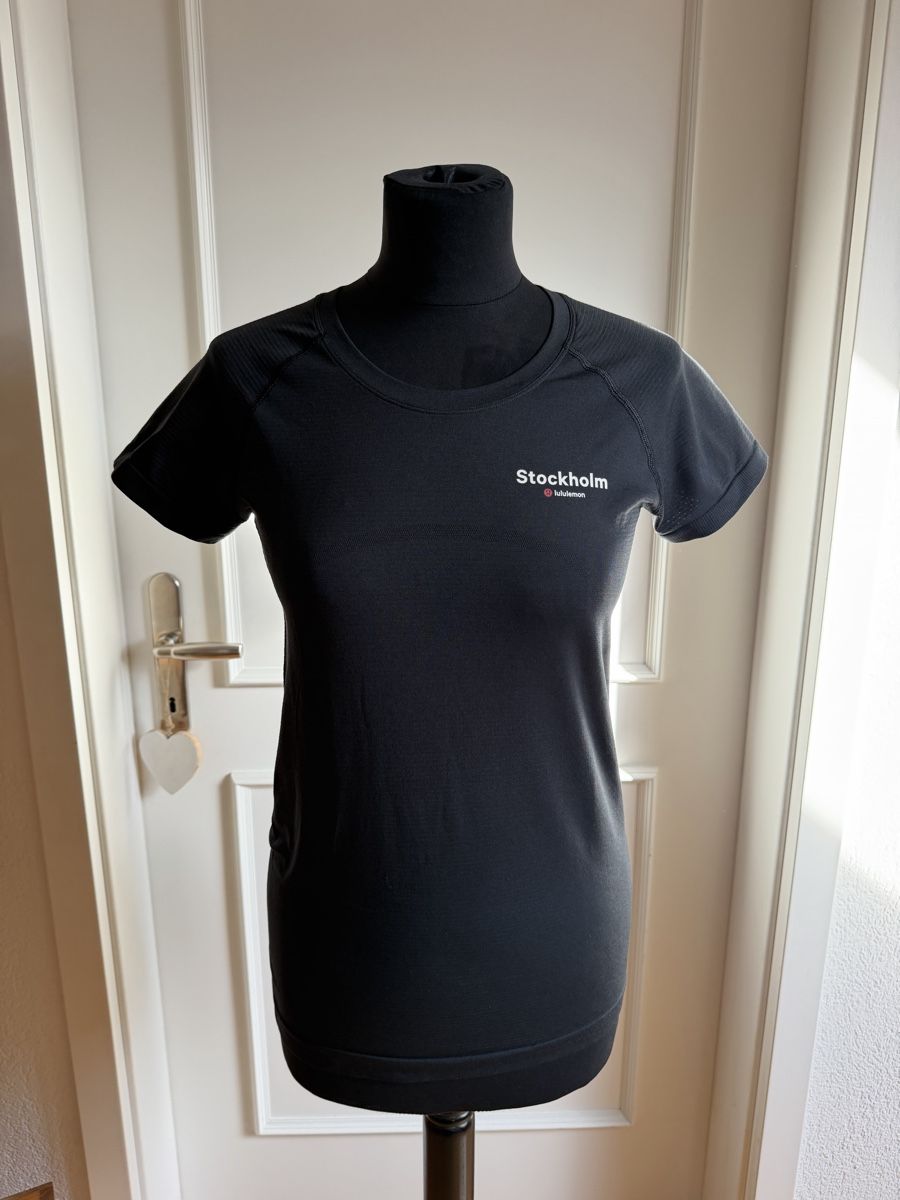 Lululemon T-Shirts: Lululemon T-Shirt – Gebraucht aus Thun von mir_8tjd 1