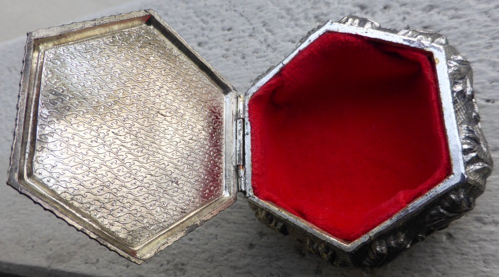 Spardose Metall Rund Zum 60. Geburtstag – Mit Schloss, 11x8,5 Cm, Von Udo Schmidt