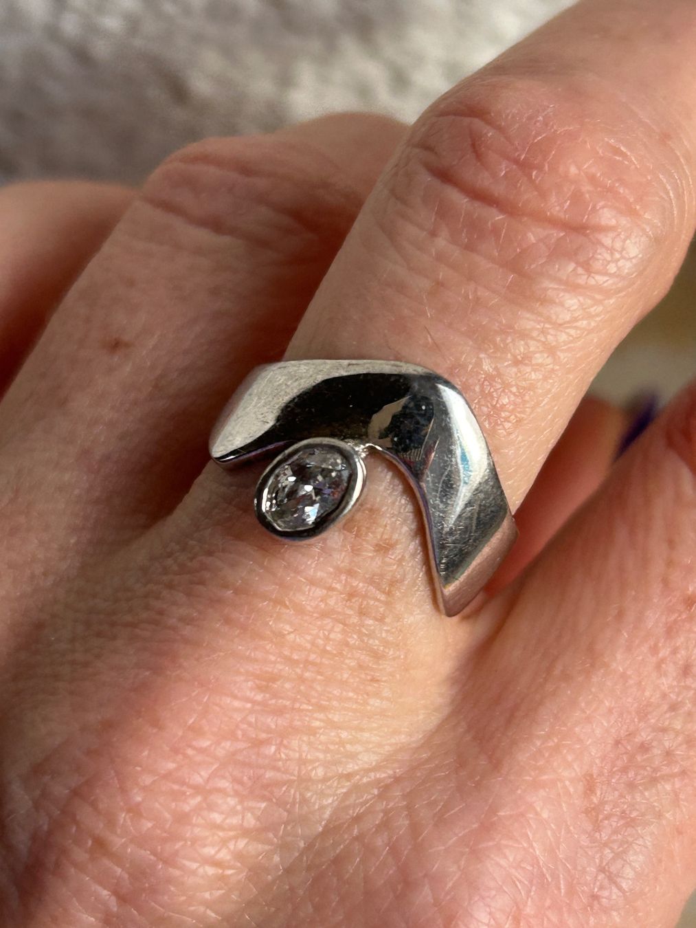 Anelli: Silberring WELLE WEISS (Grösse 57) – Usato da Laufen venduto da belleskulptur