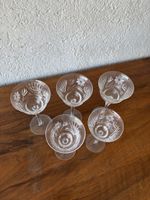 5 Weingläser Kristallglas mit Blumendekor Schliff