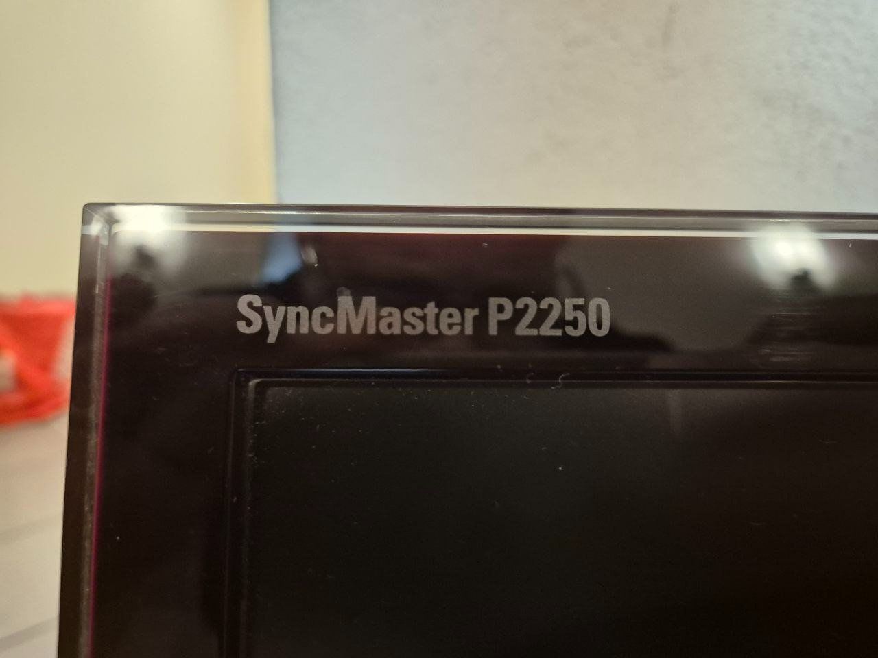 Samsung Monitor: Samsung SyncMaster P2250 22" Monitor für Gaming Streaming – Usato da Dübendorf venduto da Alessandro-DG 1