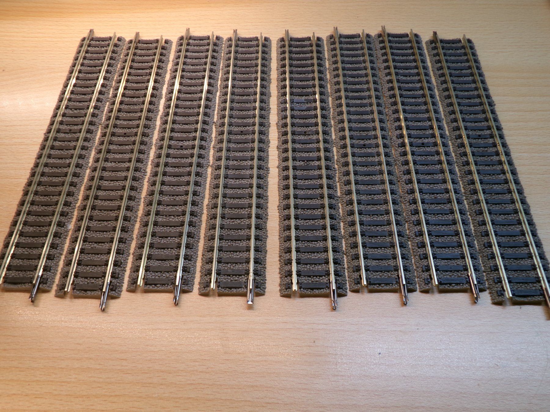 Fleischmann Modellini di ferrovie: Fleischmann H0 Profigleis 8x6101 – Usato da Hombrechtikon venduto da Se9