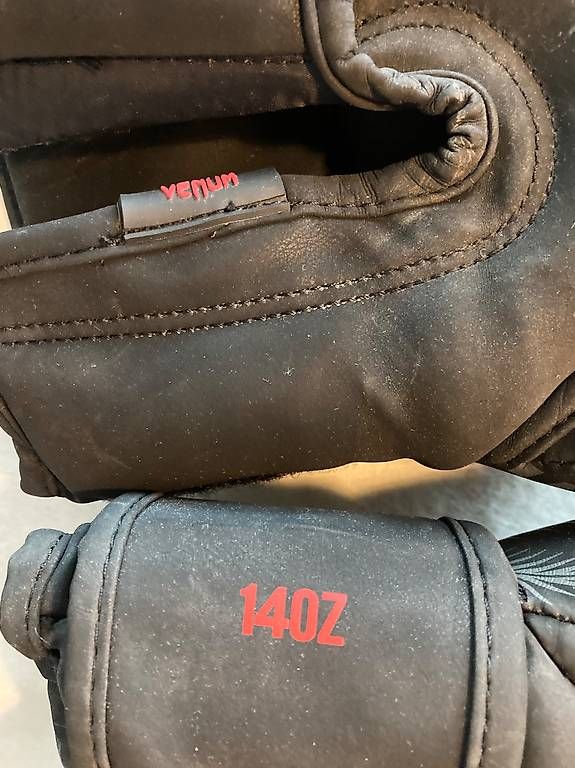 Venum Altri accessori da uomo: Boxhandschuhe 14 oz – Usato da Wettswil venduto da Betma 2